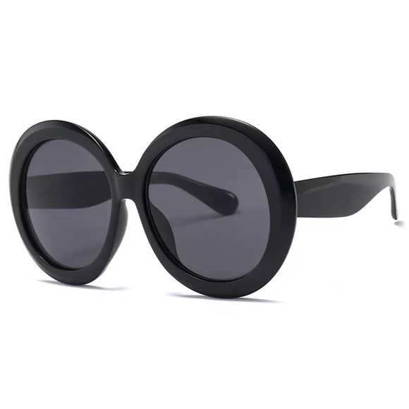 The Jackie O Oversized Round Sunglasses in Black - Picture 3 of 9